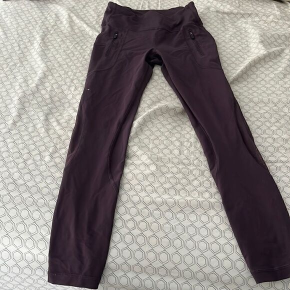 lululemon athletica Pants - Lululemon dark purple 7/8 leggings with zippered pockets sz 4